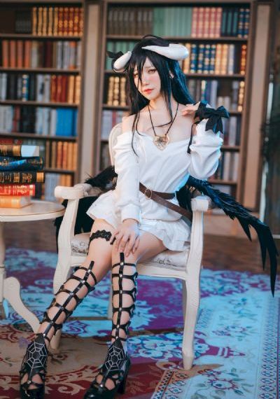 美女裸体免费下载视频app_剧情片在线观看高清